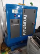 Hyundai HYSC150300 15hp 300litre screw compressor (2020) Serial number 222010, 90 hours recorded