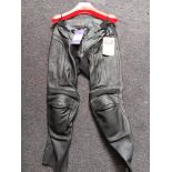 RST AXIS CE MENS LEATHER JEAN BLK/BLK 32 (Retail Price £179.99)