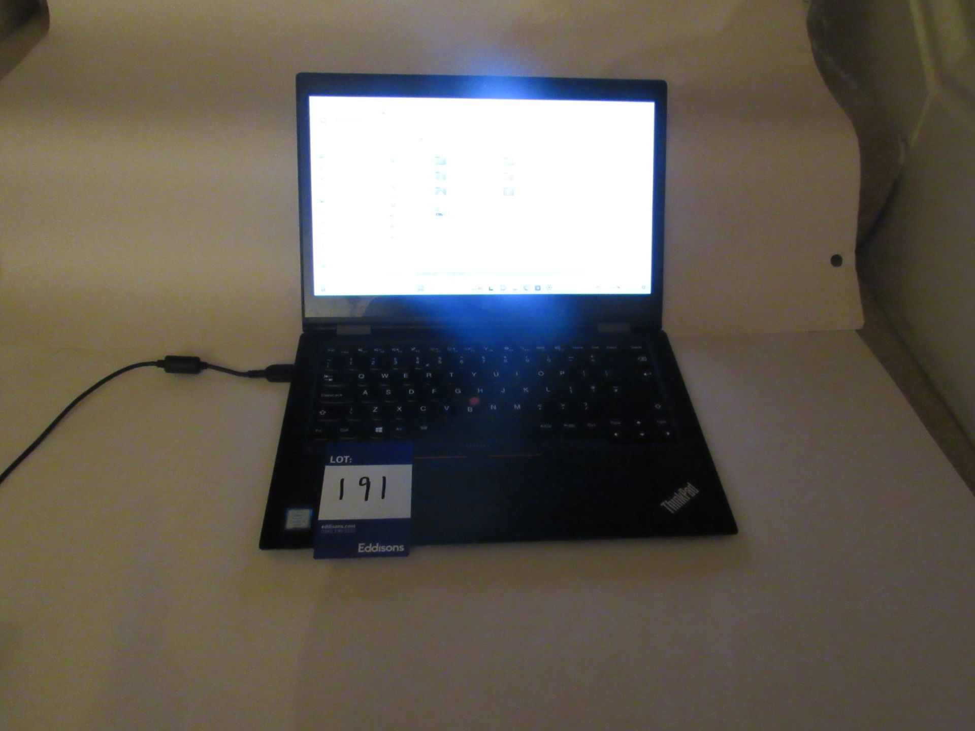 Lenovo ThinkPad Intel Core i5-600U CPU @ 2.3GHz, 8GB RAM, 930GB Drive, Windows 11 with charger - Image 4 of 6