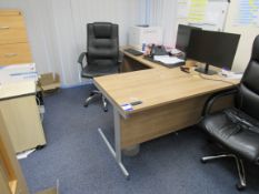 Furniture to office 2 Desks (1000x800 & 1600x800), 2 office chairs, 4 drawer units