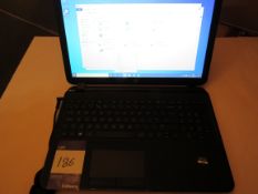HP F7Y03EA Laptop, AMD E1-2100APU, 4GB RAM, 464GB HDD with charger