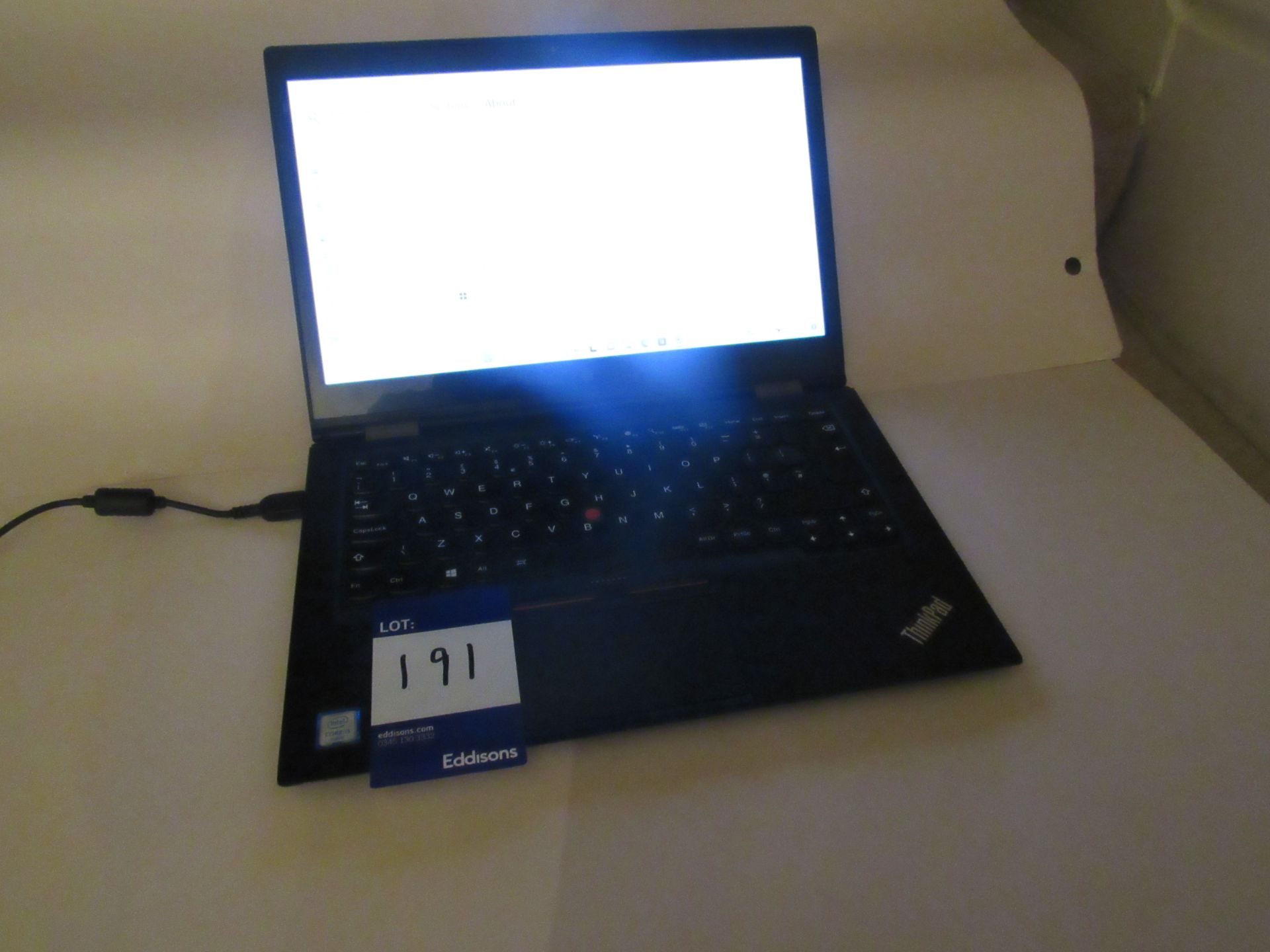 Lenovo ThinkPad Intel Core i5-600U CPU @ 2.3GHz, 8GB RAM, 930GB Drive, Windows 11 with charger - Image 5 of 6