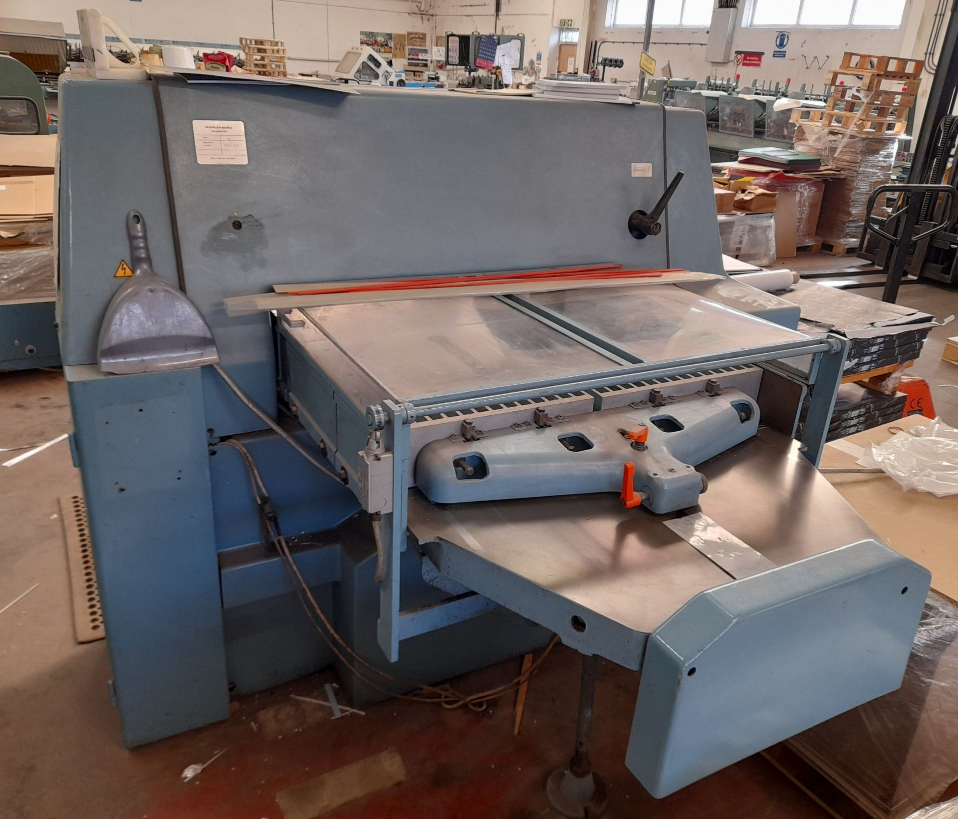 Wohlenberg 92 Guillotine IC 2100, serial number 3044-026 (includes spare blades) - Image 2 of 4