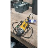 DeWalt DWP849X, 240V Hand Held Grinder