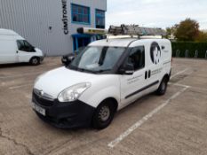 Vauxhall Combo 1.3 CDTI Van, registration YC17 DVY, odometer reading 193,309 miles, 2 keys, chip