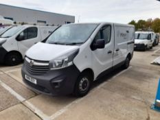 Vauxhall Vivaro 2700 CDTI Van, registration KM18 BZY, odometer reading 190,534 miles, warning lights
