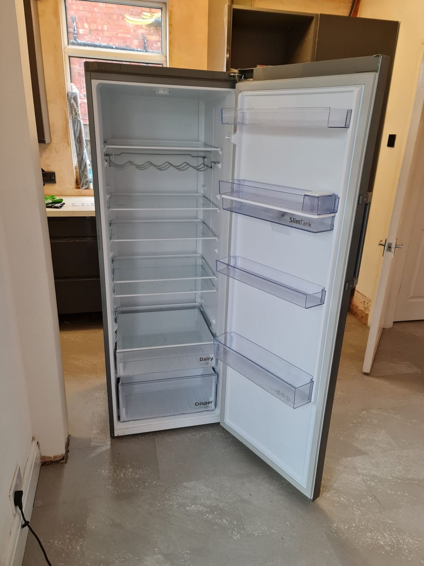 Beko LSP3671DS upright Fridge, approx. 5’6” - Image 2 of 3