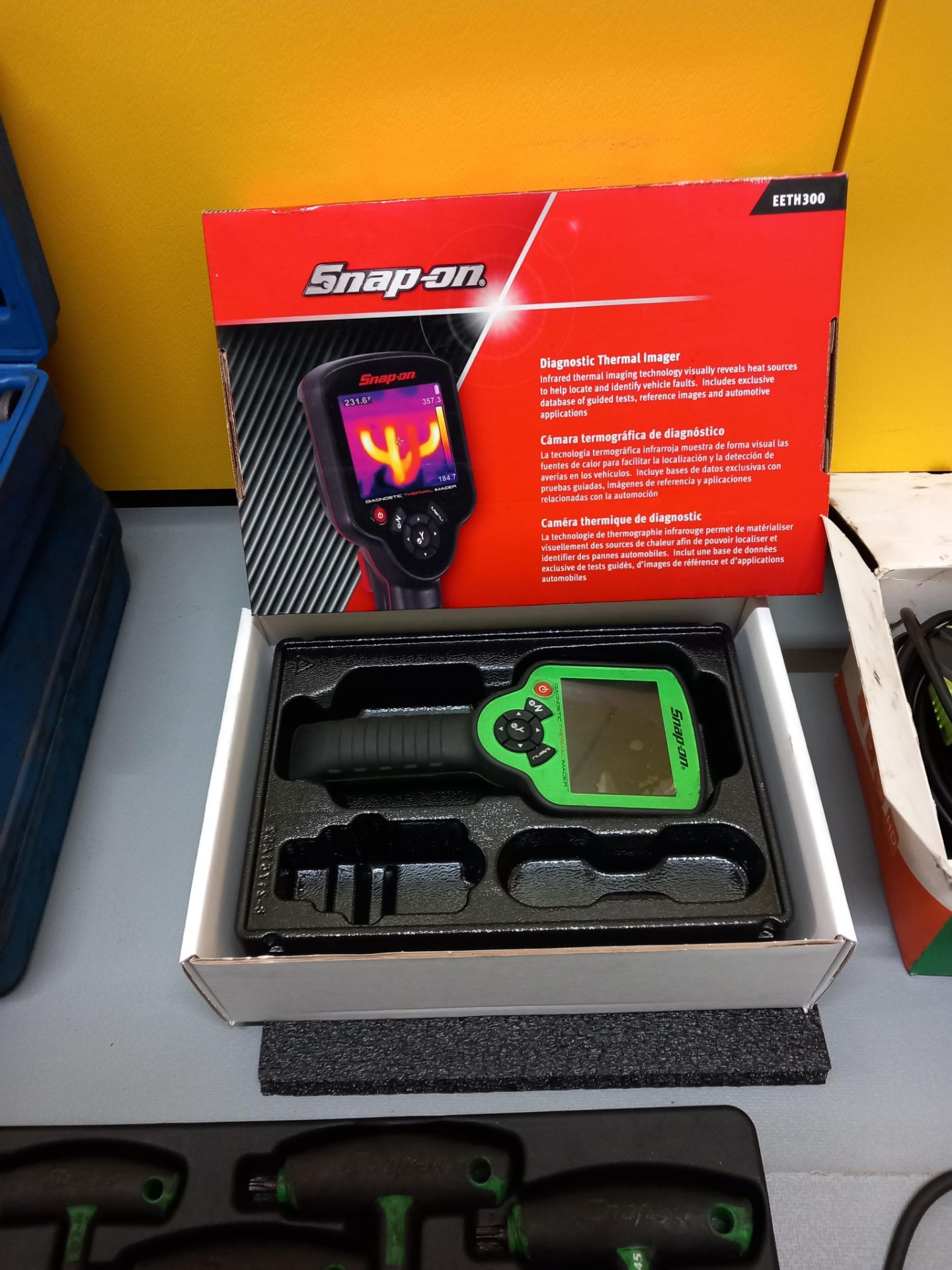 Large quantity of various mechanics tools to include; Snap On diagnostics, thermal imager, various - Image 2 of 5