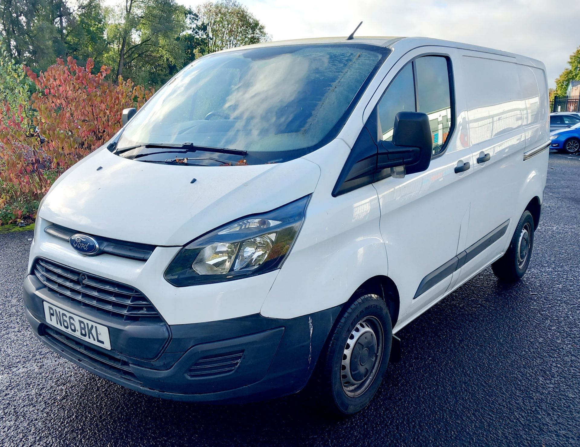 FORD TRANSIT CUSTOM 290 L1 DIESEL FWD 2.2 TDCi 100ps Low Roof Van. Reg: PN66 BKL. Mileage: 153, - Image 2 of 8