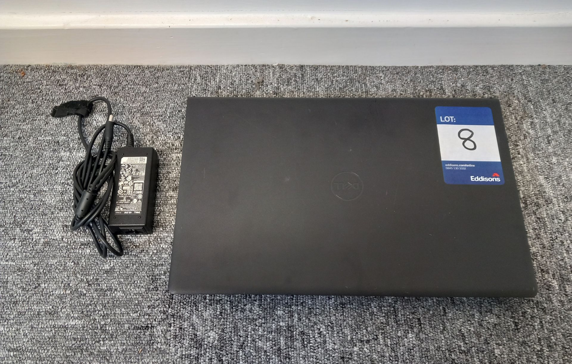 Dell Vostro 153510 Intel Core i5 Laptop with Charger. Located in Stockport. (Damaged Screen as