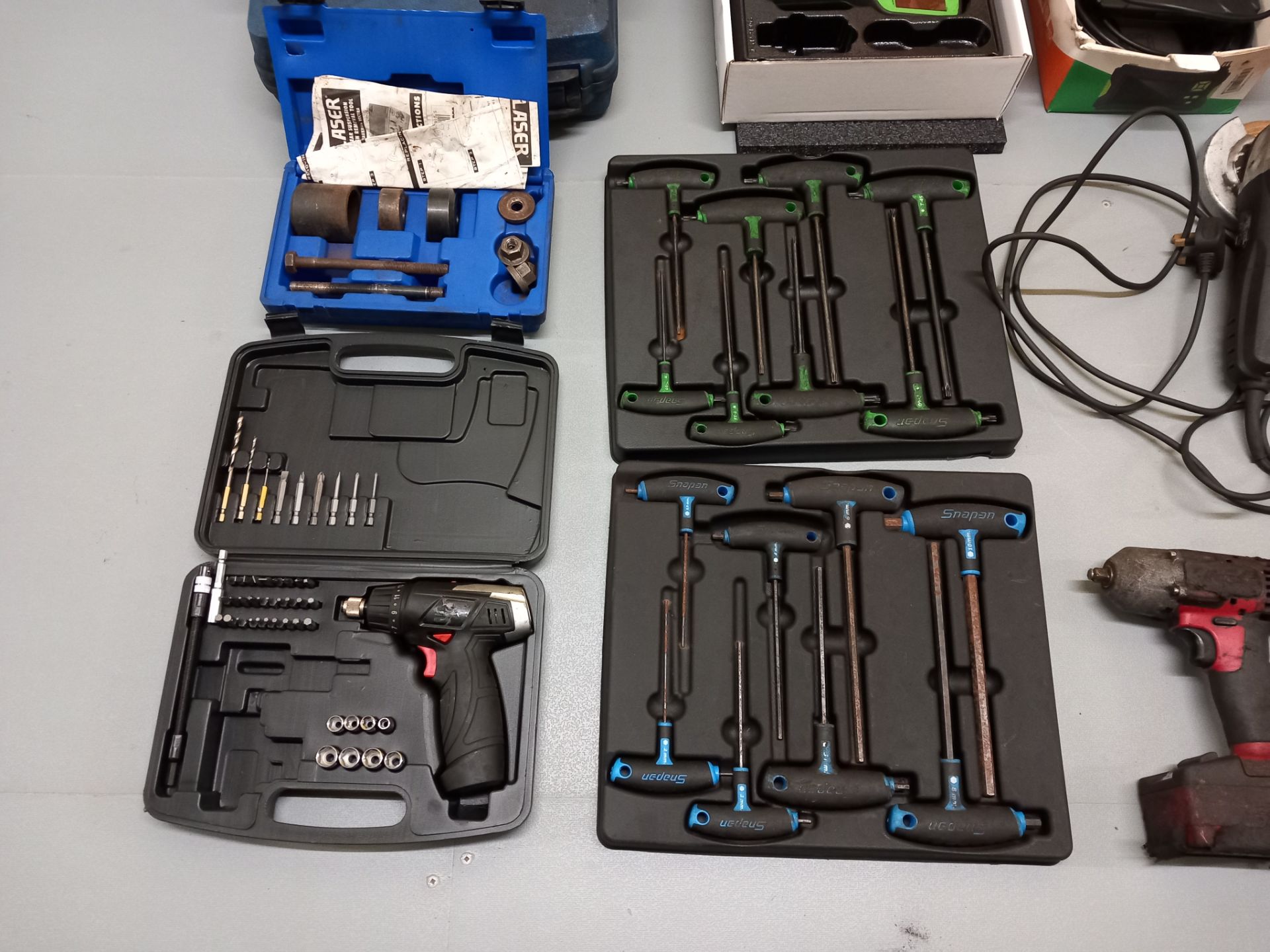 Large quantity of various mechanics tools to include; Snap On diagnostics, thermal imager, various - Image 4 of 5