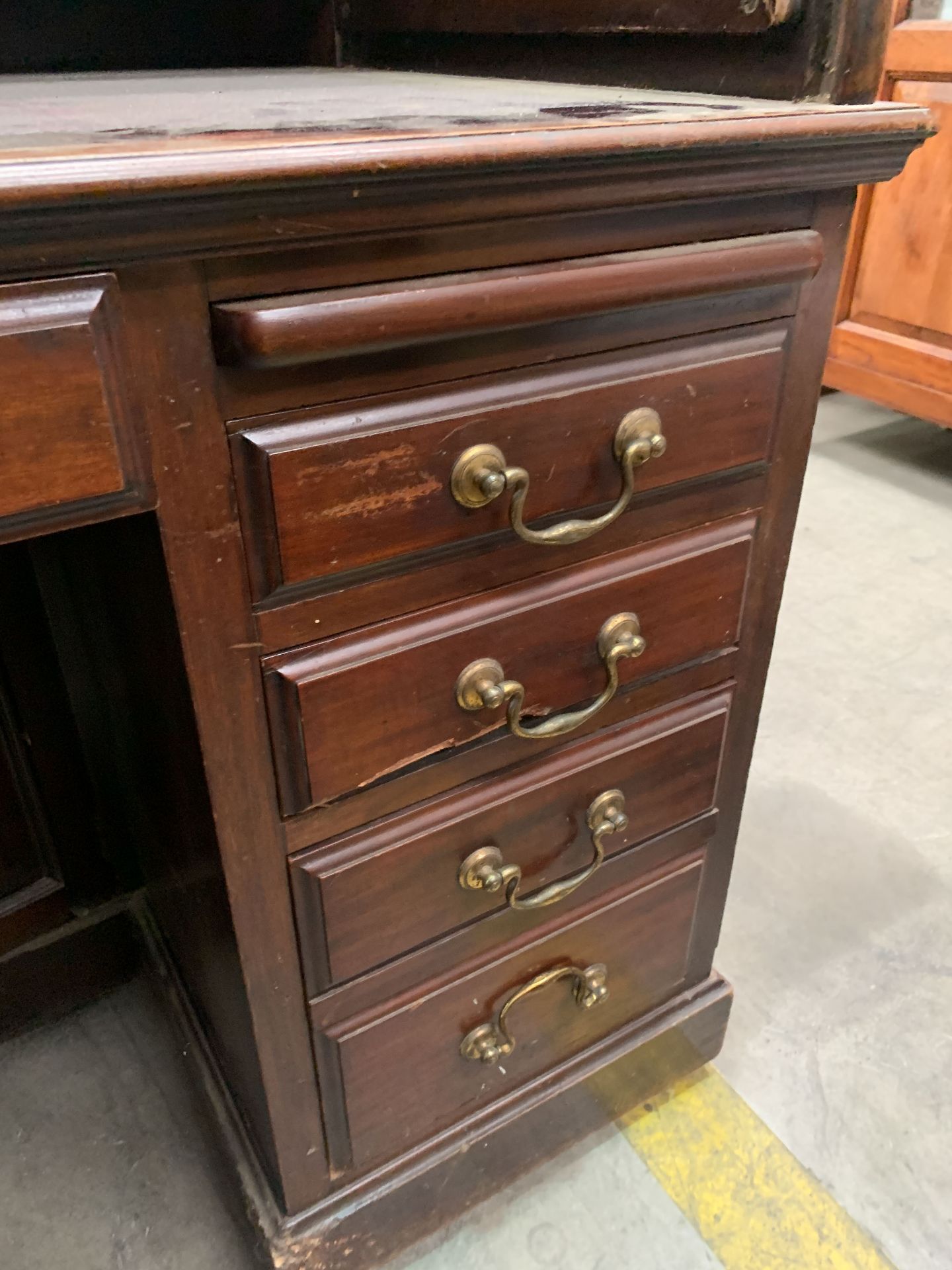 Mahogany Roll Top Twin Pedestal Inlaid Desk - Image 4 of 8