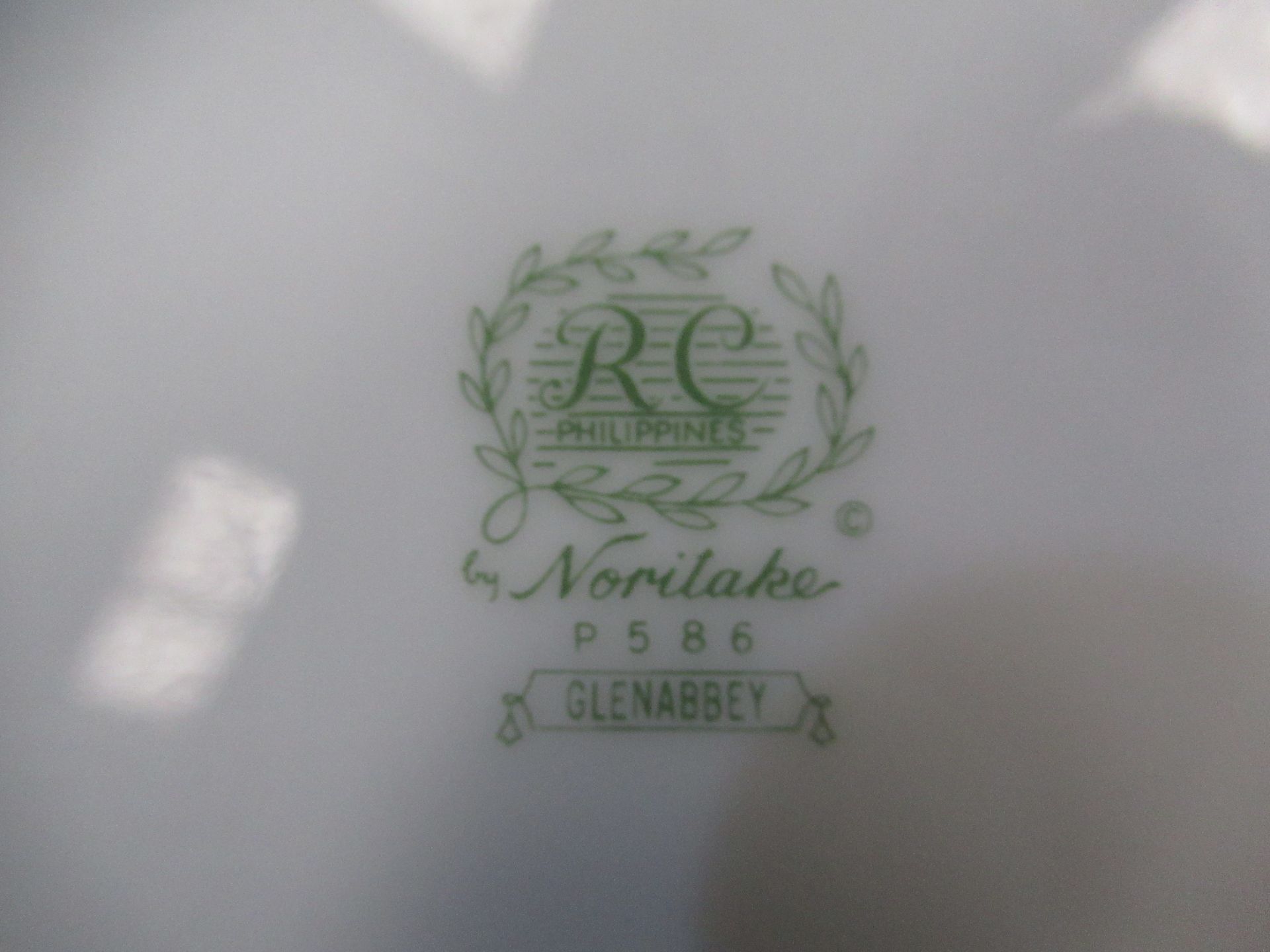 Noritake 'Glenabbey' Table Service - Image 4 of 4