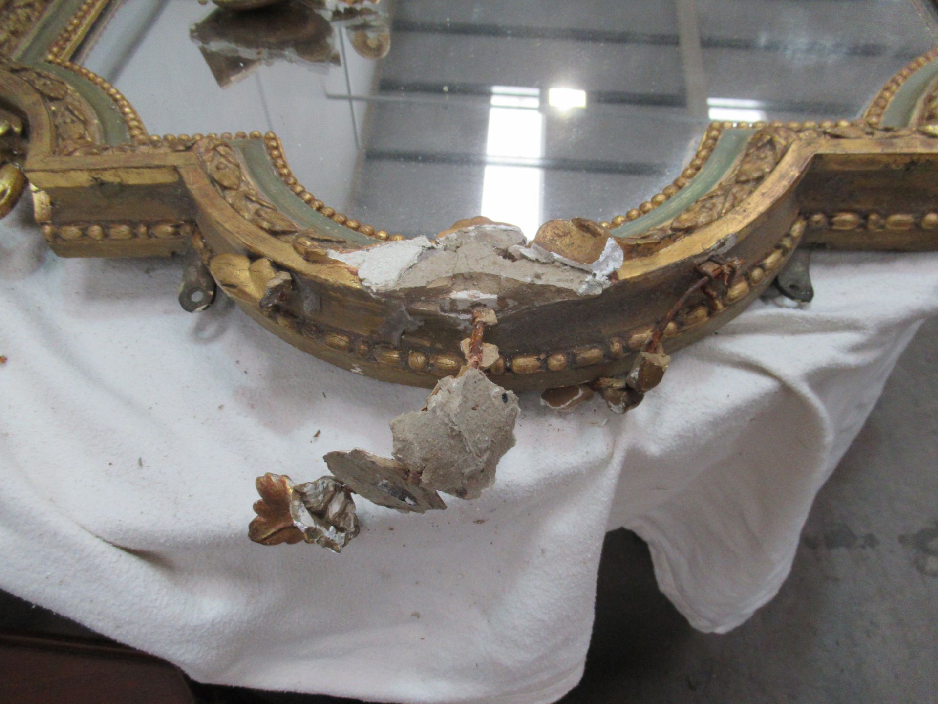 Wall Hanging, Heavily Ornate Mirror - in need of restoration - Image 2 of 12