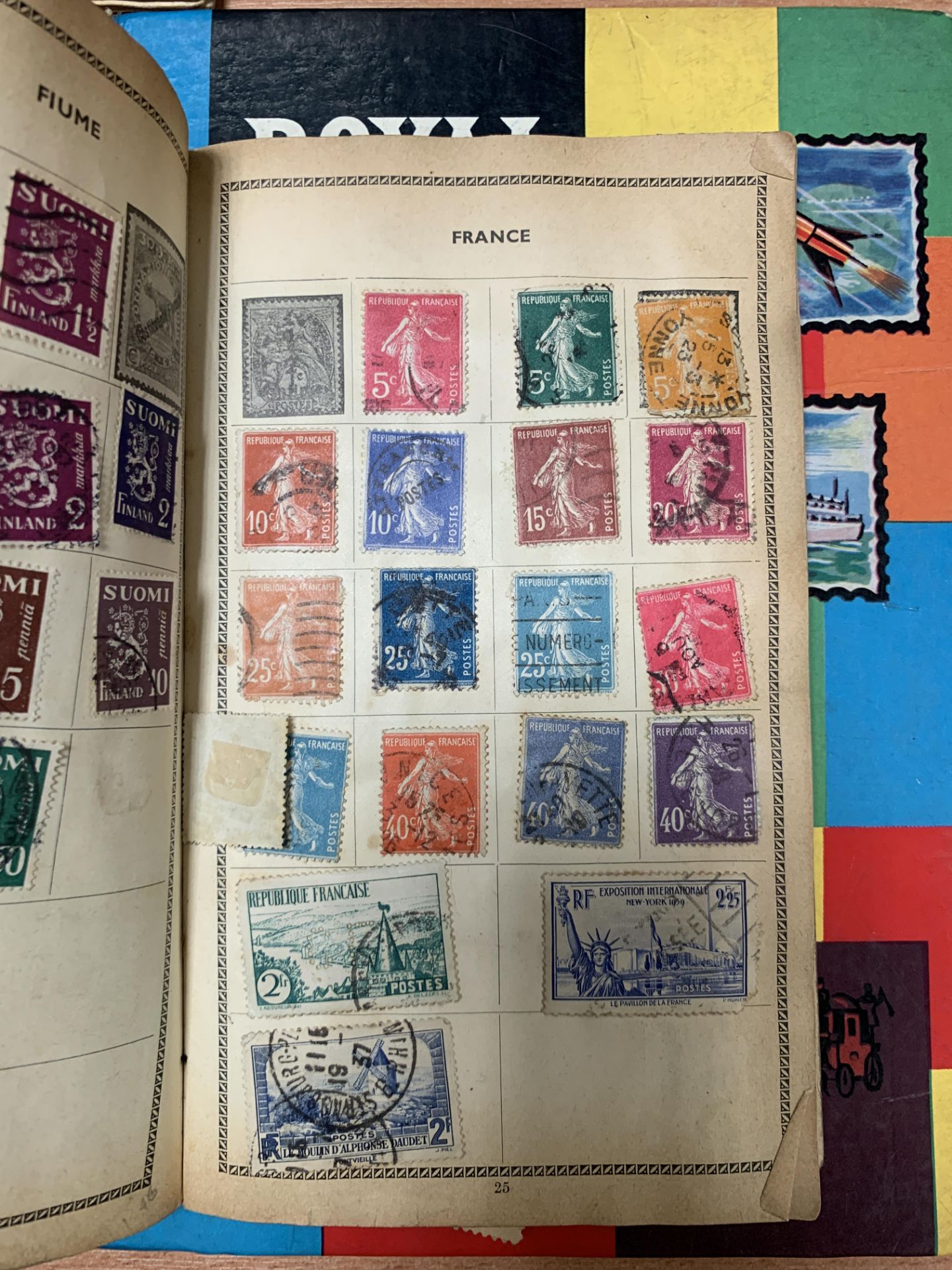 A Collection of Various Stamps in Albums and Tin - Image 5 of 10