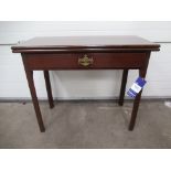 Mahogany Tea/Side Table with Folding Top