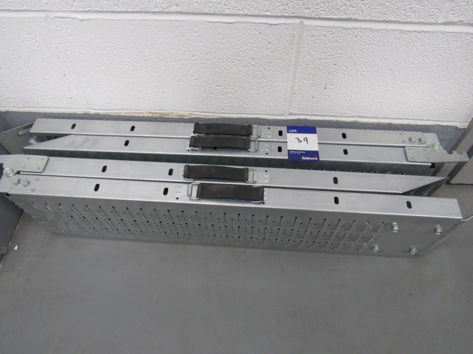 Pair of folding loading ramps; 270mm (W) x 1740mm (L) - Image 3 of 3