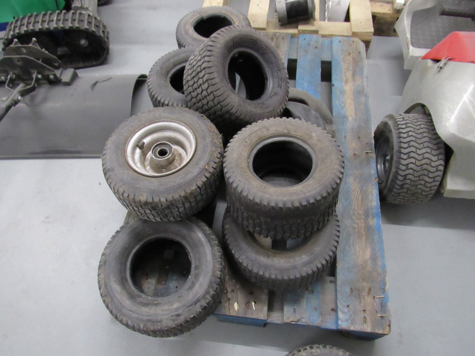 Quantity of wheels and decommissioned golf buggy - Image 3 of 3