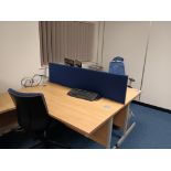 Right hand & left hand curved workstations 1600 x