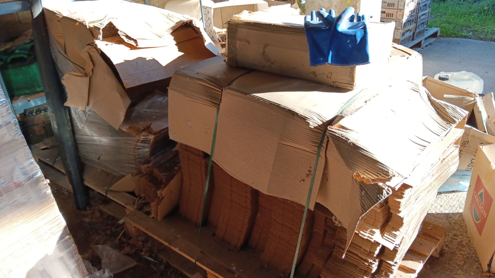 5 x Part pallets of corrugated cardboard packaging - Image 4 of 6