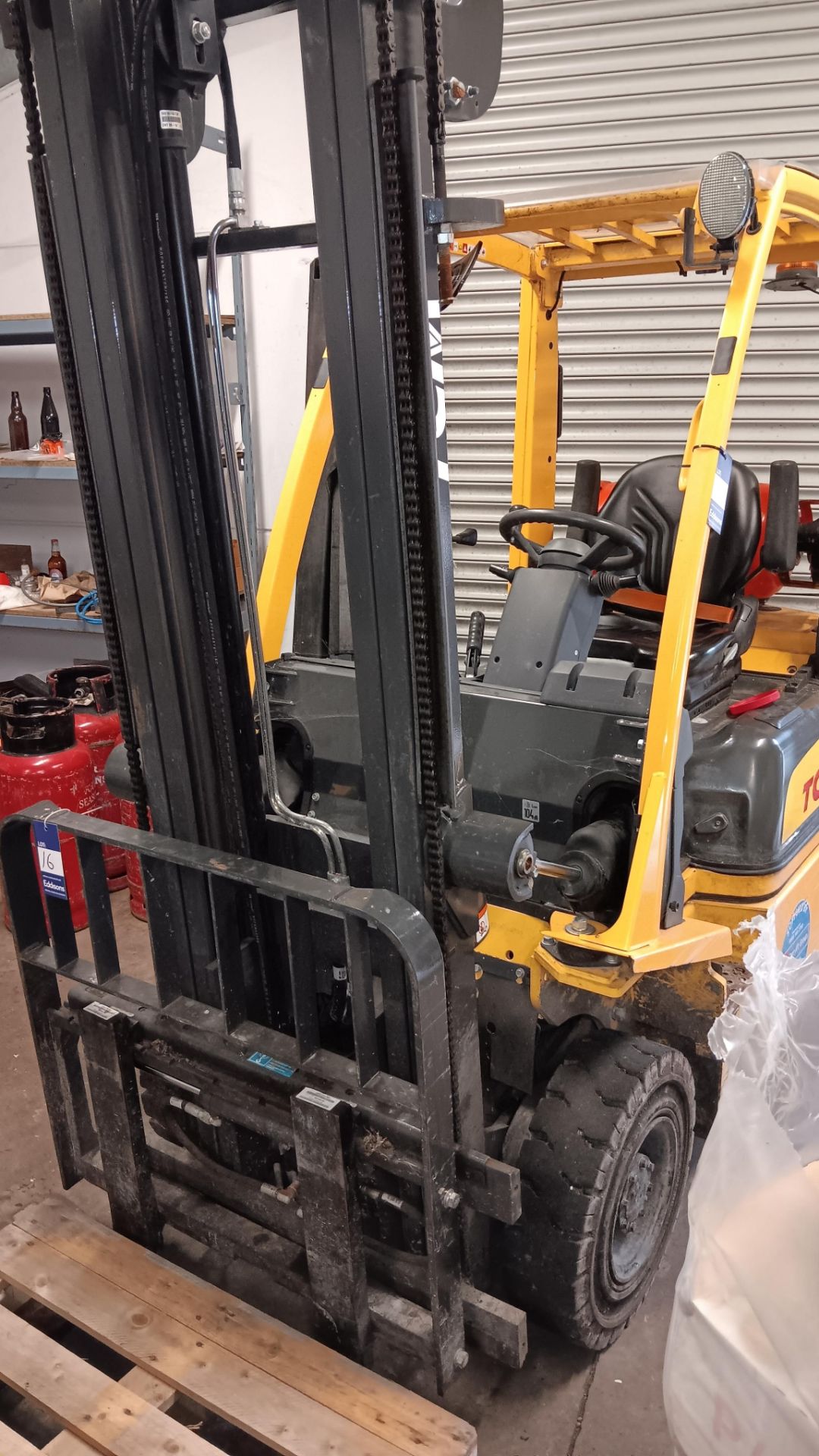 TCM 15 PID1A15LK 1.5ton SWL LPG forklift, serial number P1D1E704039 (2018) fitted side shift, 819 - Image 2 of 10