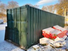 40 FT Shipping / Storage container, with lighting