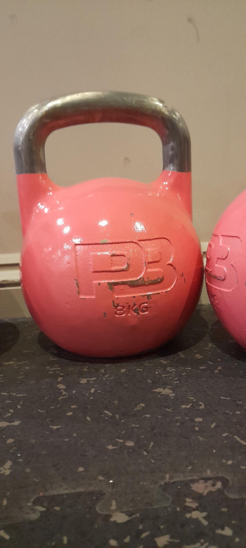 6x Pairs of PB kettle bells 8kg, 16kg, 20kg, 24kg, 28kg & 32kg – Located in Basement - Bild 2 aus 4