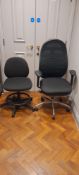 2x Black mobile office chairs