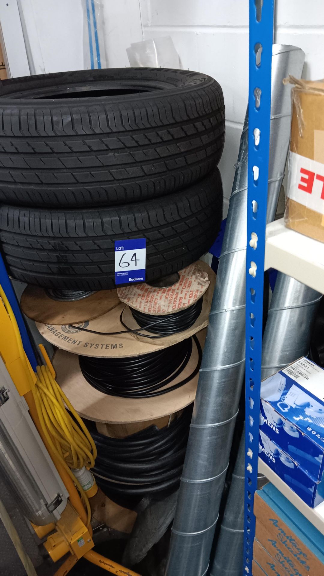 Bay of racking & contents to include spools of various wire, spare parts, tyres & tube lighting - Image 6 of 8