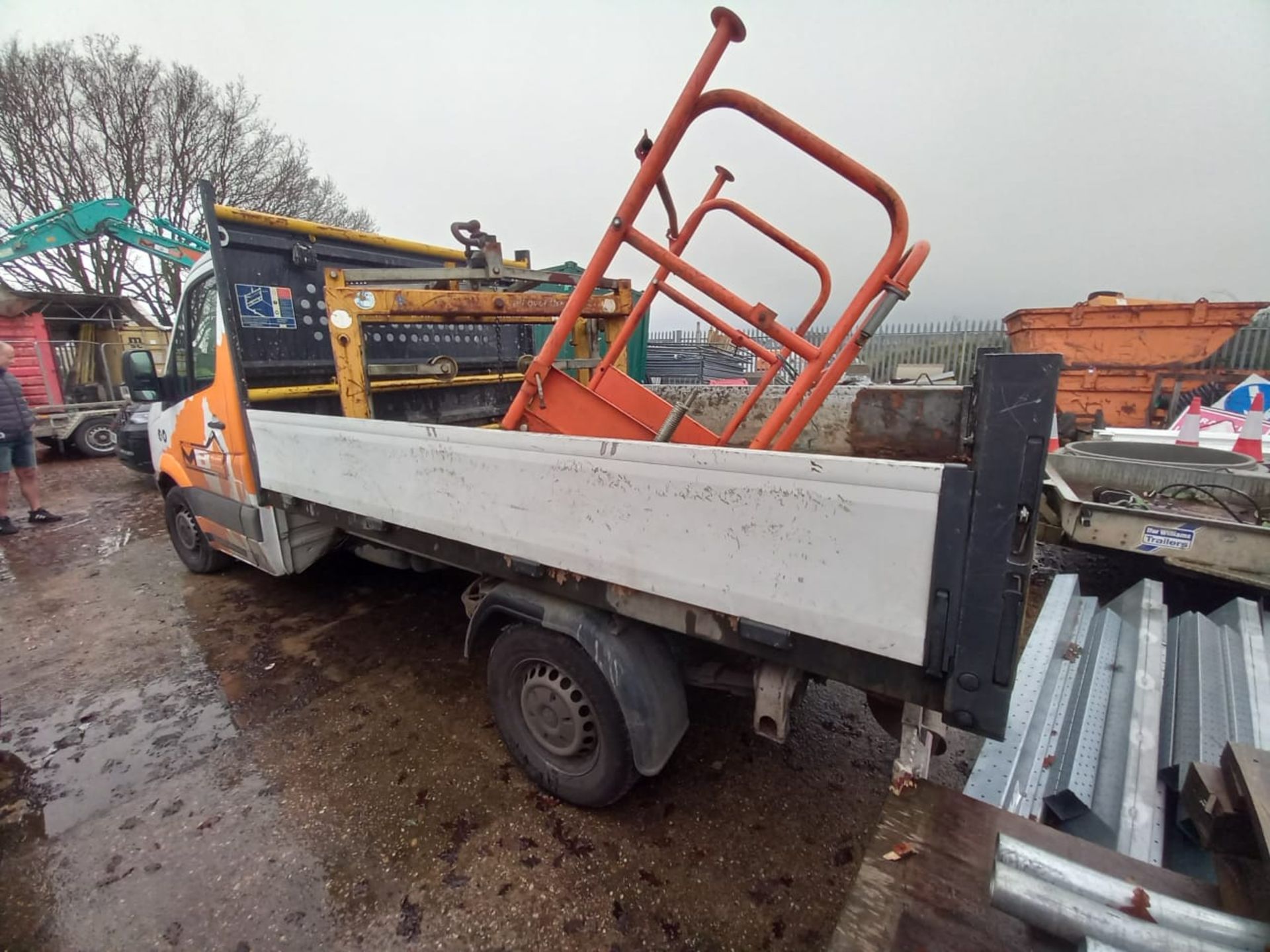 2014 VW Crafter CR35 Startline TDi Tipper Truck - Image 3 of 6