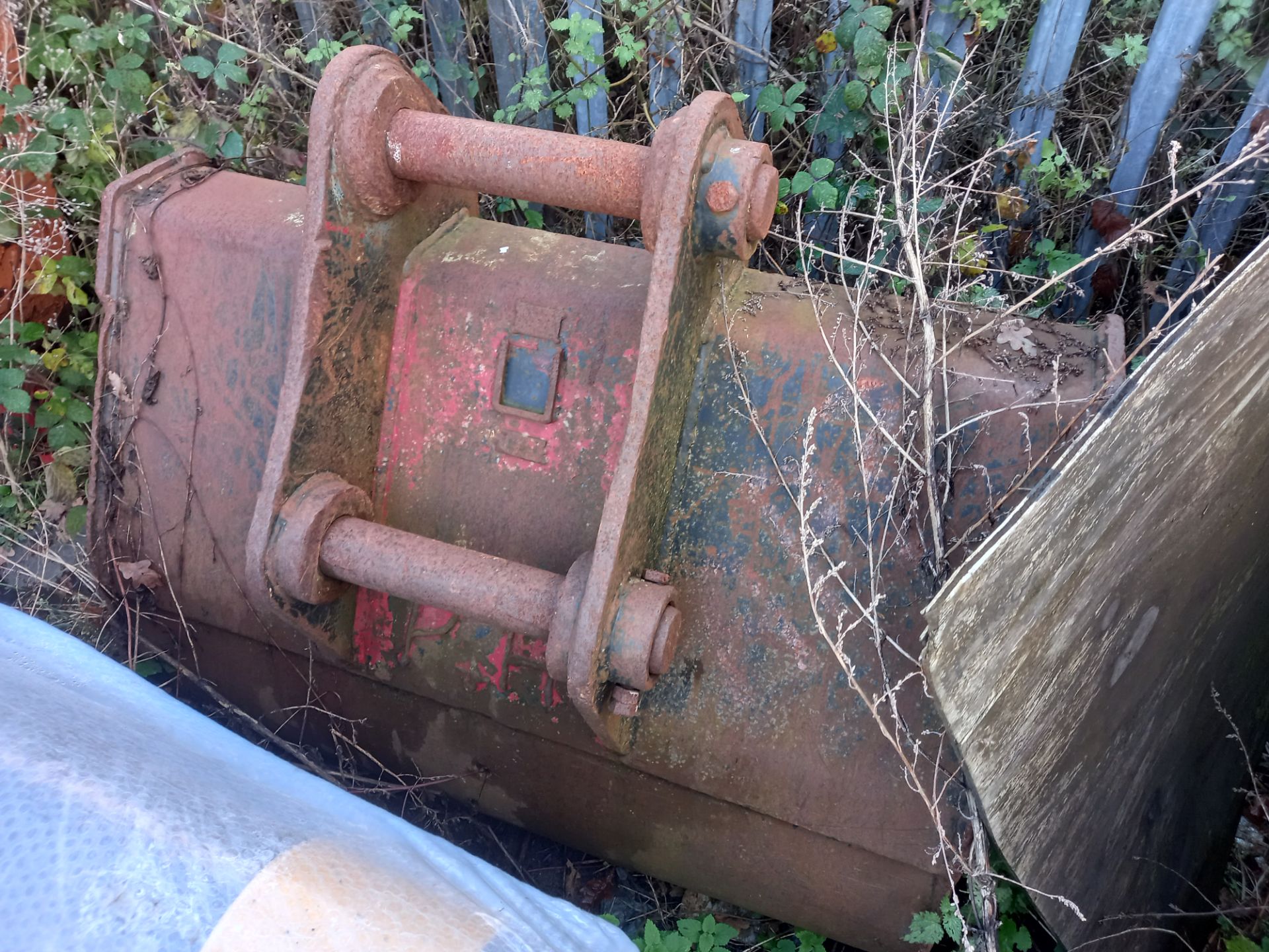 14 Ton Excavator Bulking Bucket with 65m Pins