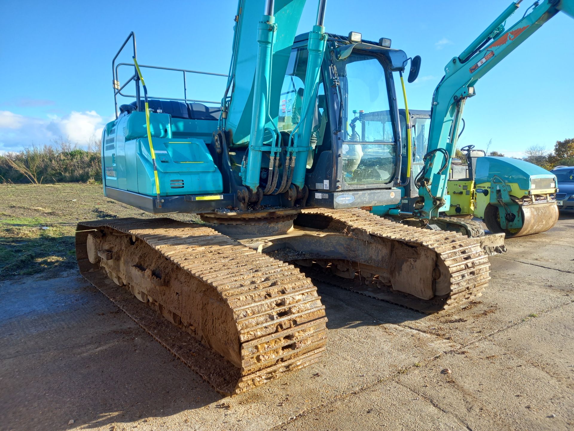 2017 Kobelco Model SK210LC-10 21 Tonne Crawler Excavator with Quick Hitch - Image 2 of 14