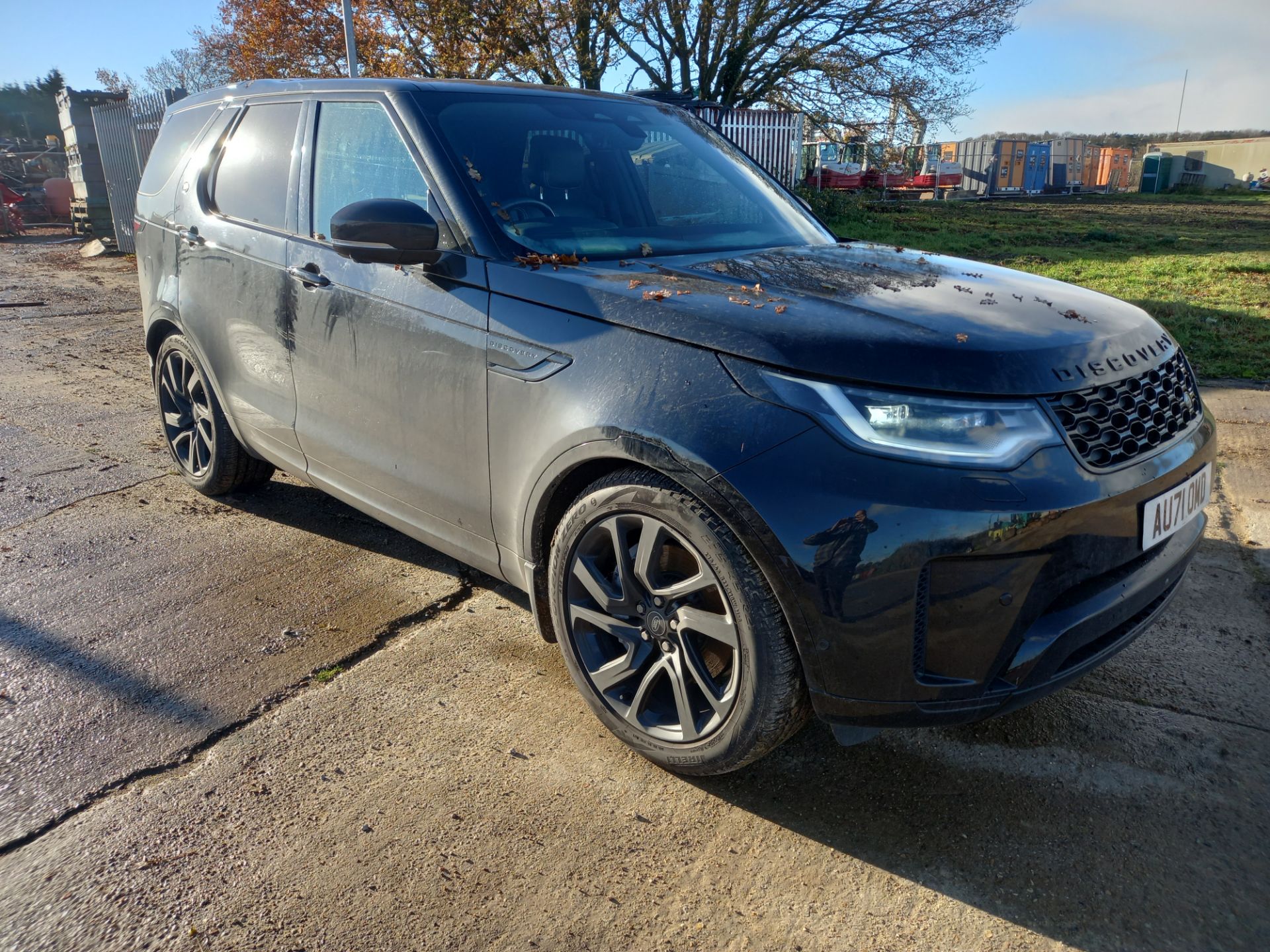 2021 Land Rover Commercial Discovery Model SED MHEV Auto with Bulk Head & Rear Seats.