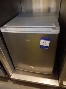 Igenix mini fridge