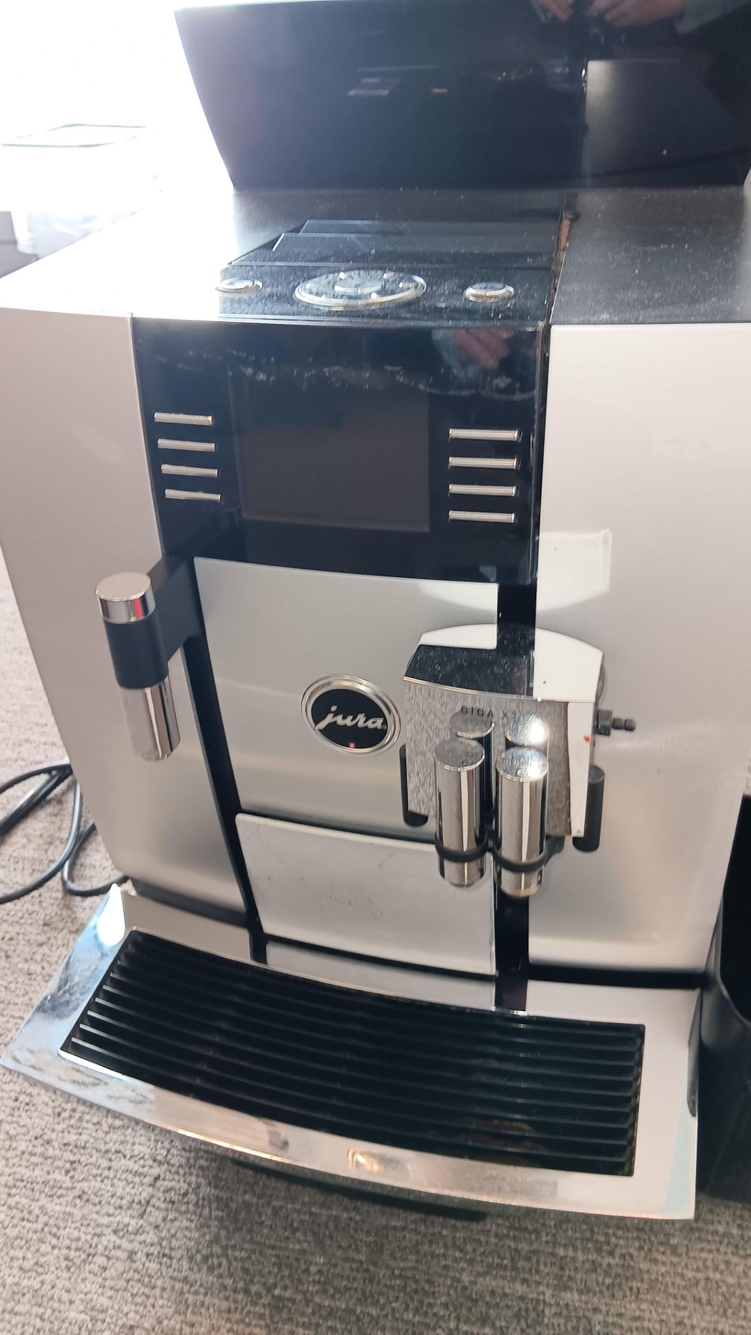 Jura GIGA XC3 Professional Bean to Cup Commercial Coffee Machine, Serial Number 20180430005517 wi