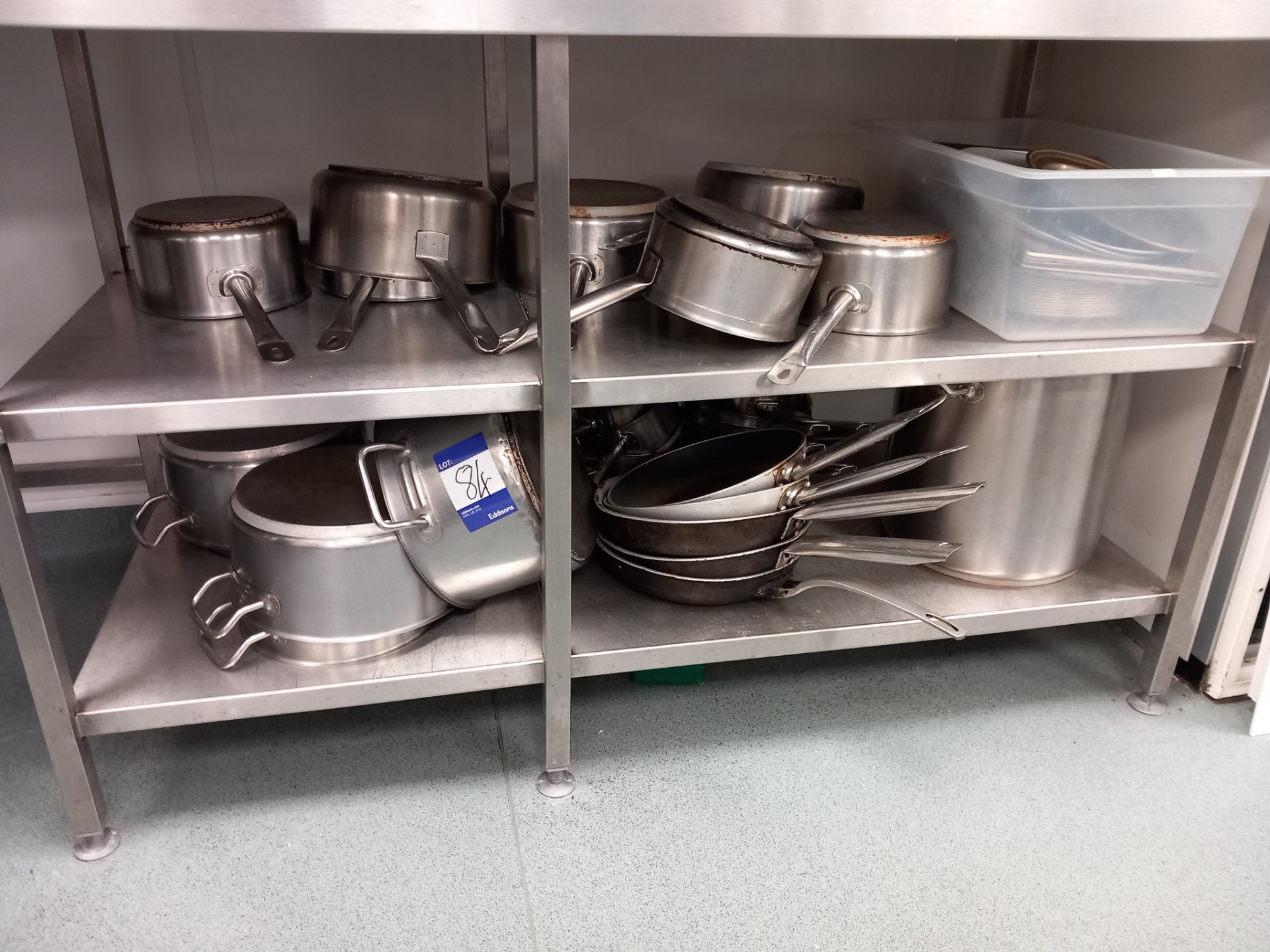 Quantity of pots & pans