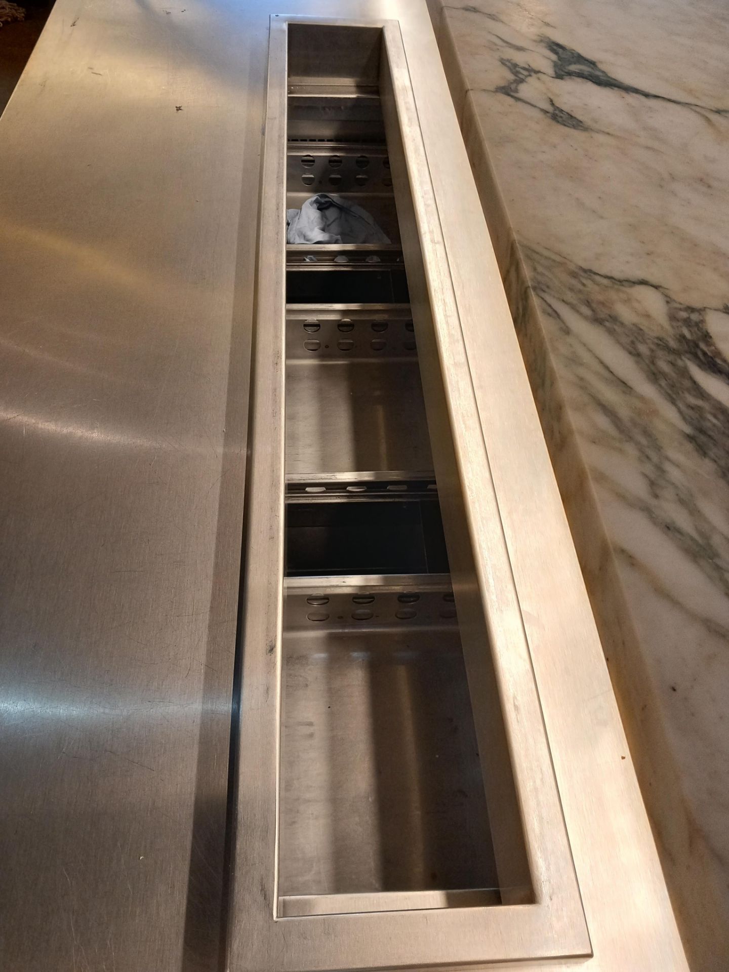 Precision stainless steel undercounter 9-drawer re - Image 4 of 6