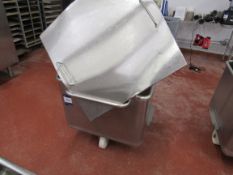 Stainless steel mobile tote bin