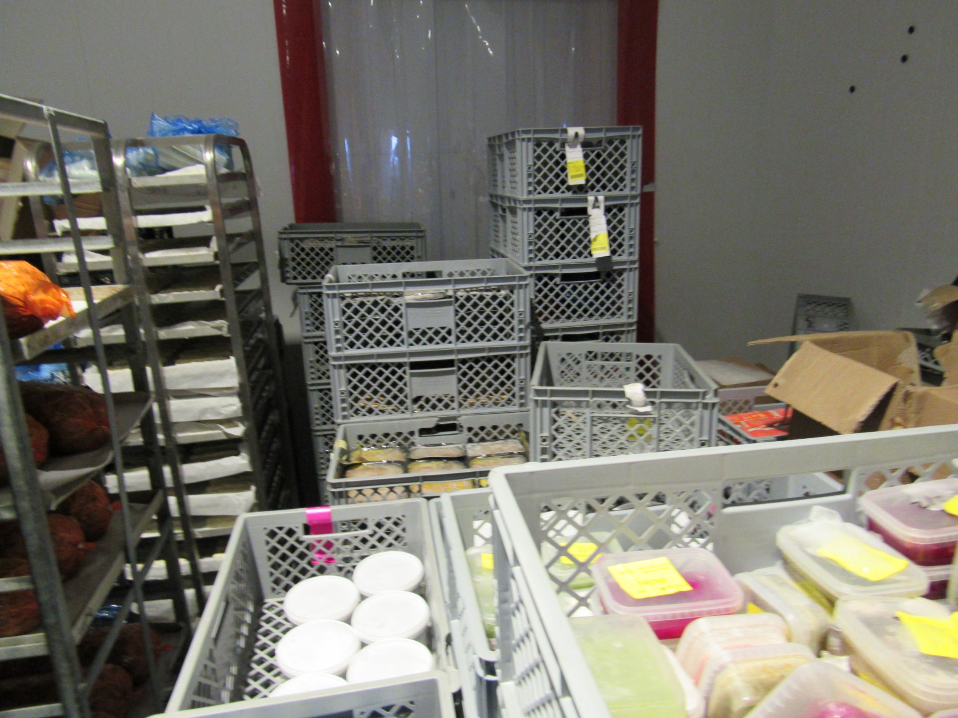 Large quantity of plastic baskets and shelving uni - Image 7 of 8