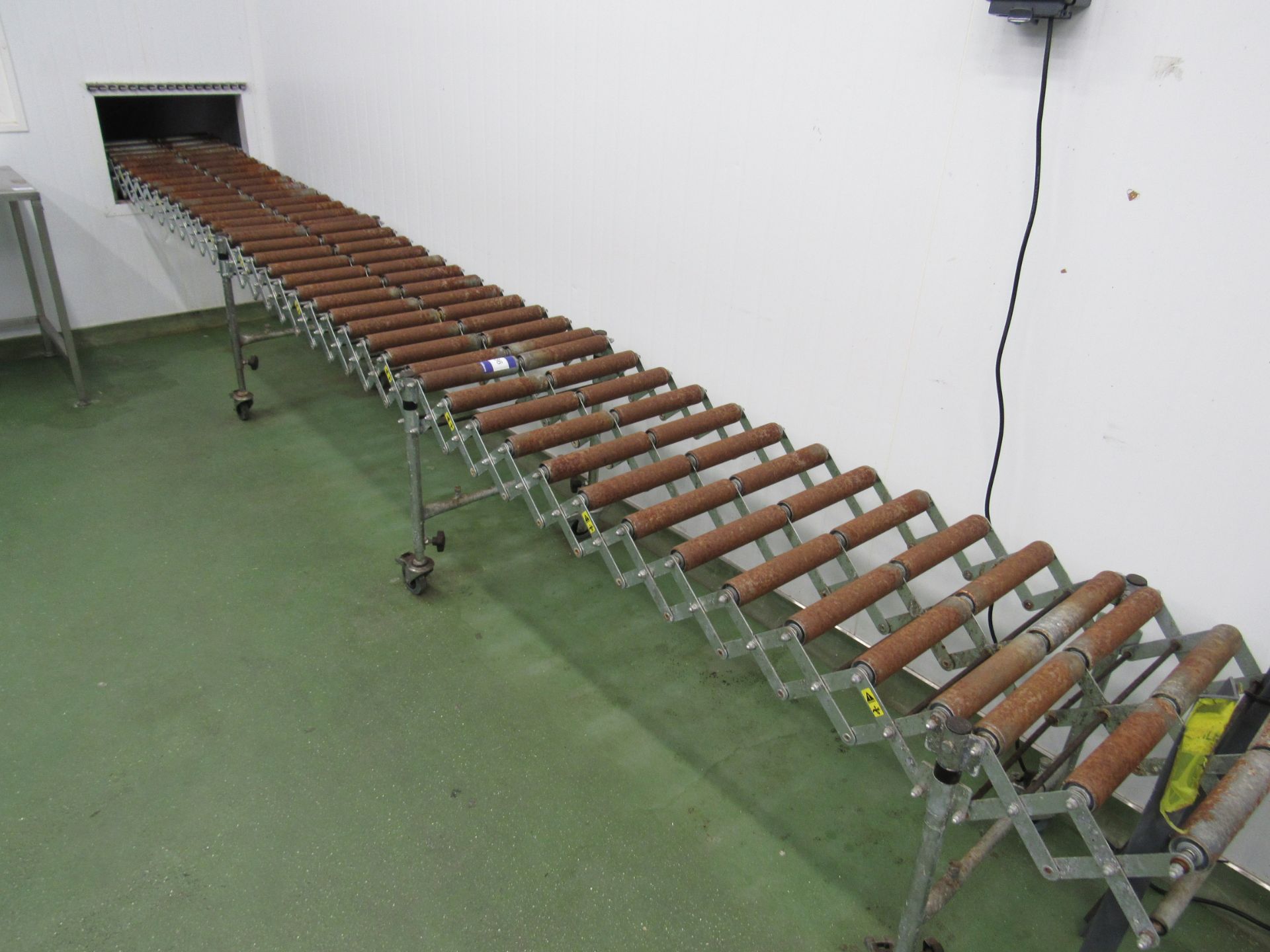 Rolley conveyor - Image 2 of 3