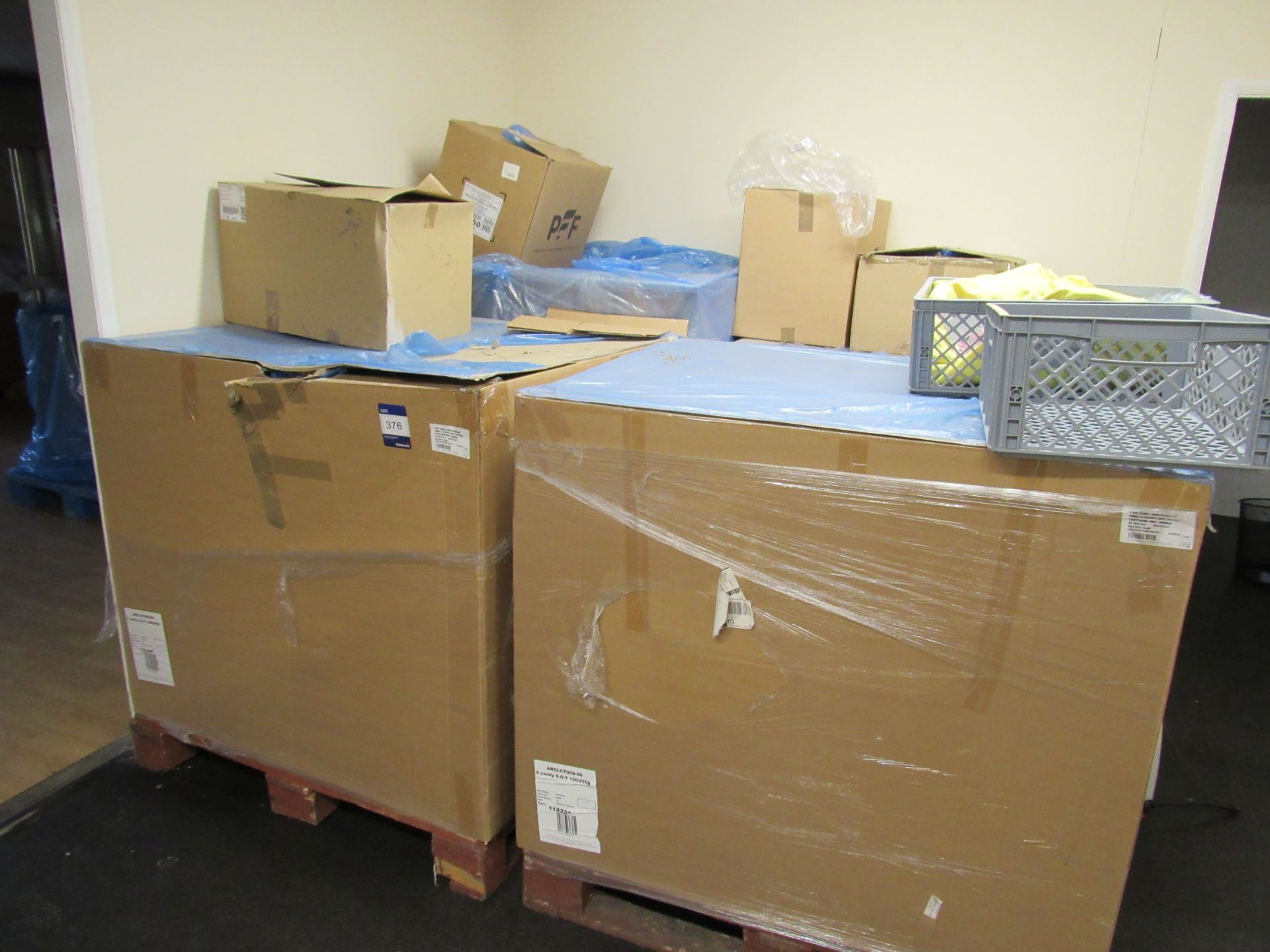 4 pallets of packaging - Image 2 of 2