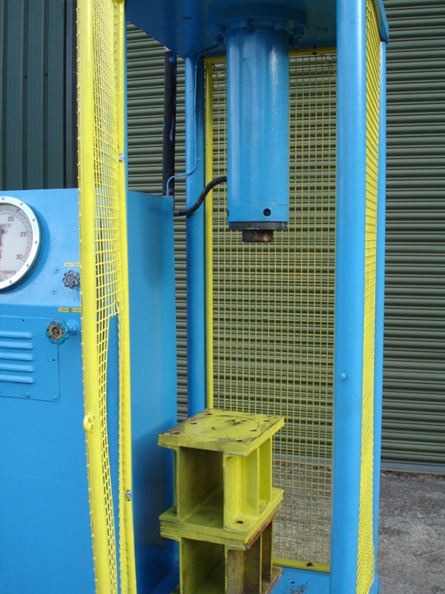 30 TON ELECTRIC HYDRAULIC PRESS - Image 3 of 6