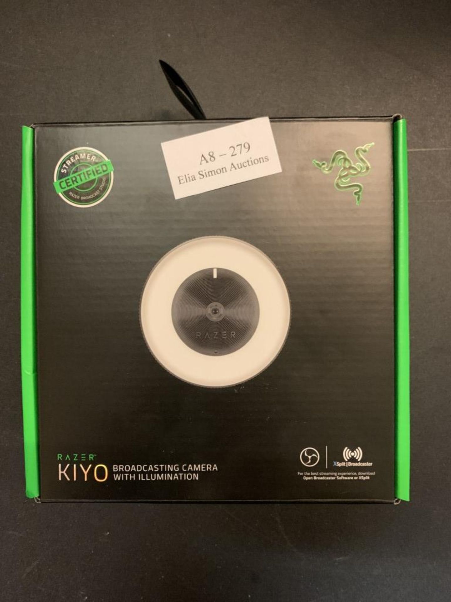 Razer Kiyo 1080p 30 FPS/720 p 60 FPS Streaming Webcam with Adjustable Brightness Ring Light, Built-i - Image 2 of 2