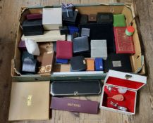 Various vintage and later jewellery boxes etc.