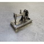 A Dutch silver 'Singer' sewing machine, stamped DR?, ZII (835) 23.71g
