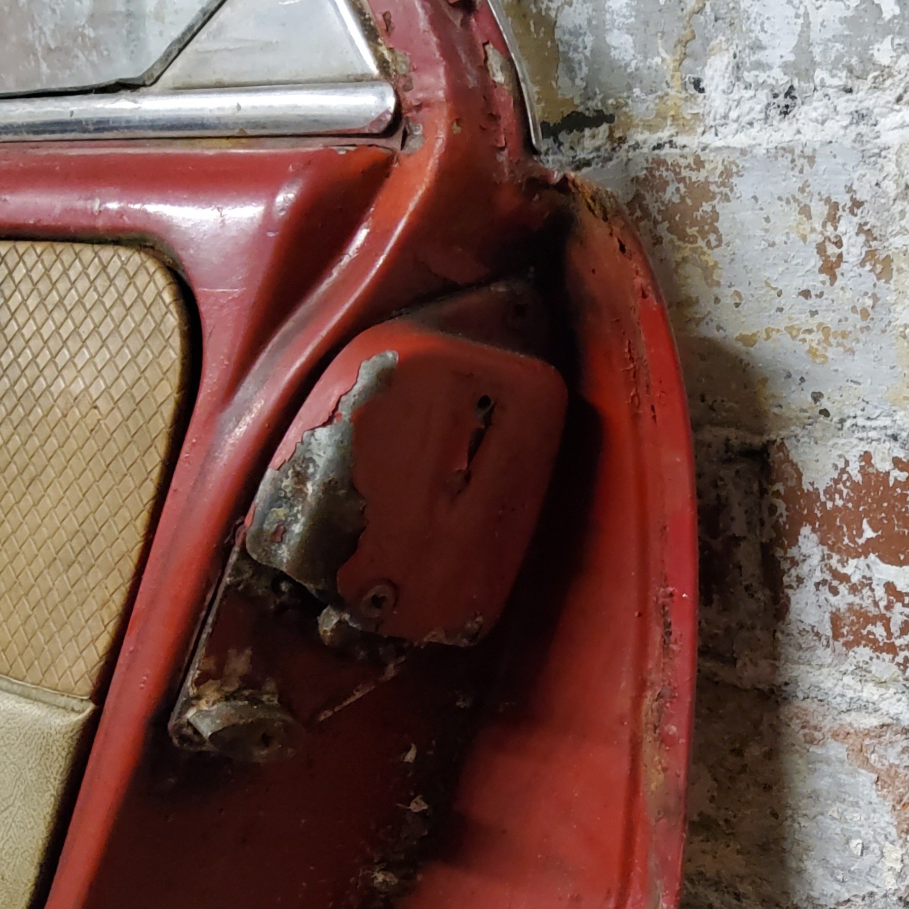 Automobilia & Auto Jumble - Three classic car doors, British Leyland possibly a Morris 1300 nearside - Image 10 of 13