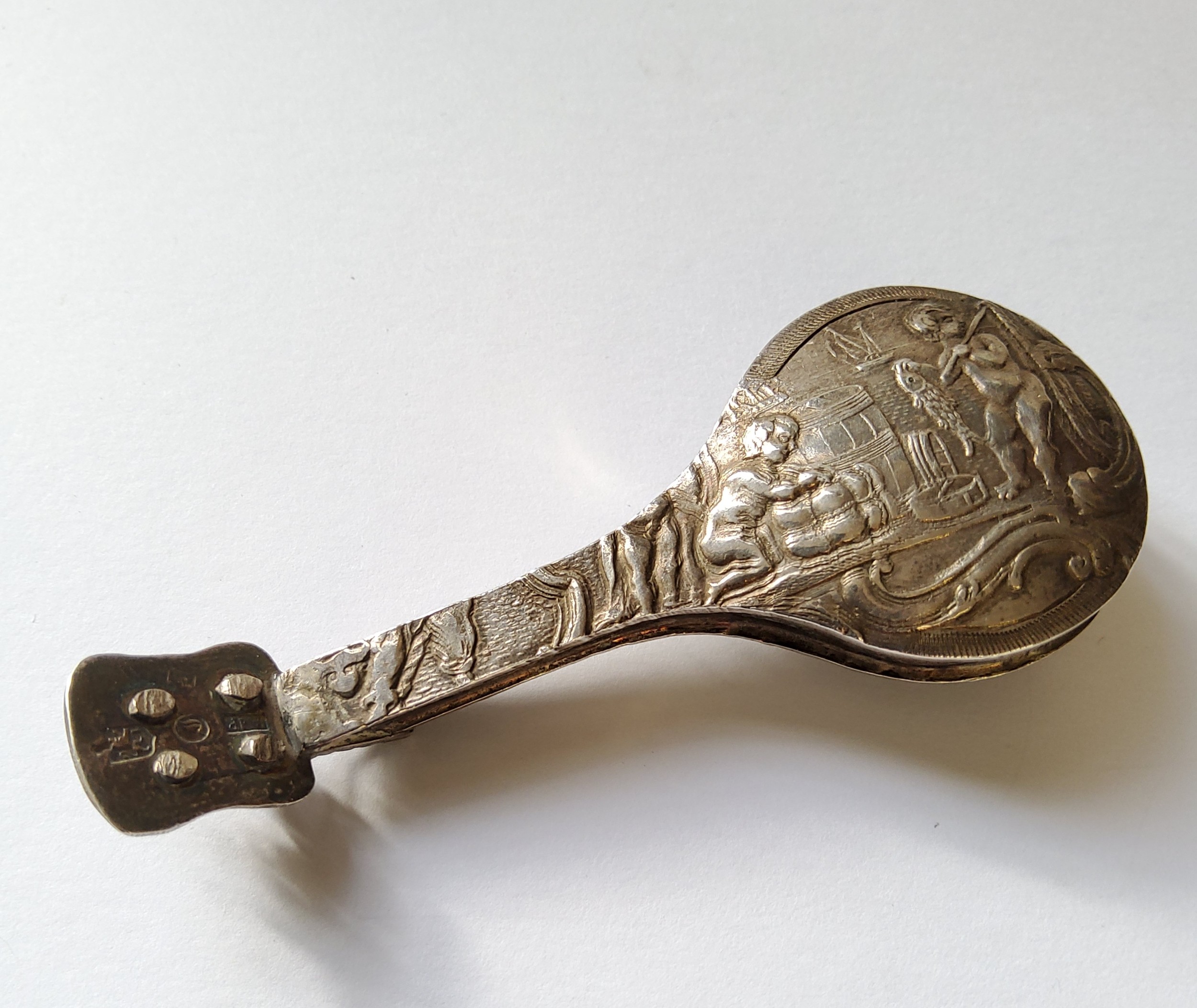A Dutch 934 silver miniature of a Cittern, embossed in relief decoration with scrolls & foliage to - Image 3 of 4