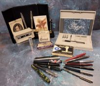 Pens and Writing Equipment - a De La Rue fountain pen, plunger filler, green marble, 14K nib; a