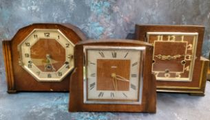 An Art Deco  walnut mantel clock, Arabic numerals, three winding holes, 22cm high, c.1930;  another;