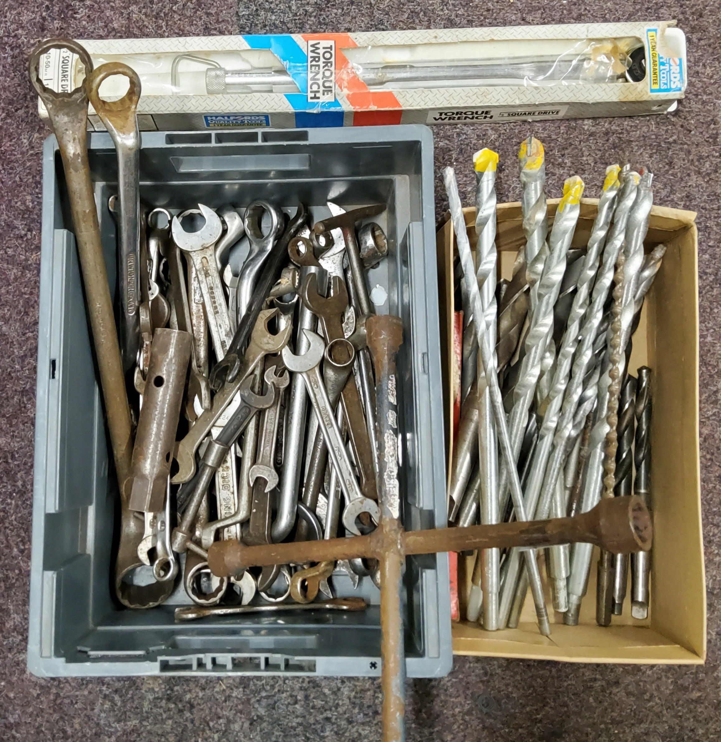 Tools - sockets sets;  spanners;  wrench;  drill heads;  etc